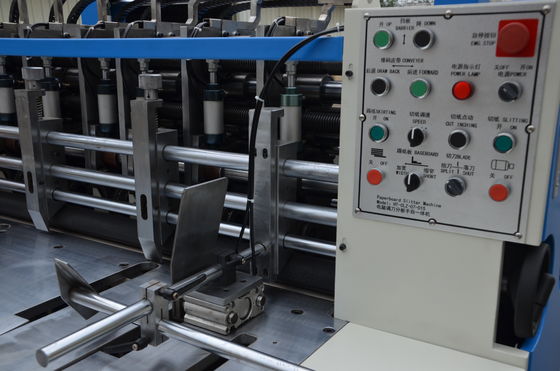1 - 4 mm Intelligente Kartonschneidermaschine für Papier