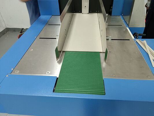 Rückenkarton-Schneidemaschine, glatte Schnittkante, hohe Präzision, hohe Effizienz