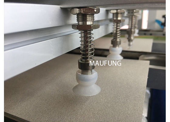 Semi-Auto 180pcs/H 200gsm Papier-Hardcover-Machmaschine MF-SCM500A